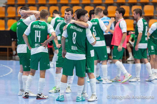 Amixalan Anaitasuna rescata un punto con carácter (3-3)